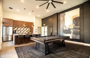 Sandy apartment for rent - Axio 8400 Clubhouse Lounge