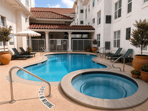 Houston apartment for rent - A pool with a sign that says "No Diving" in the middle of it.