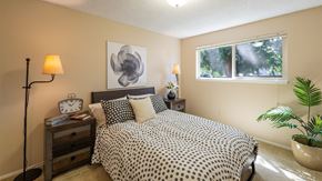 Bremerton apartment for rent - Reserve at Blueberry Park Bedroom with Queen Bed