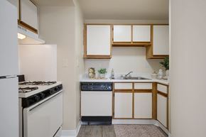 Tucson apartment for rent - Campbell Ranch Apartments in Tucson, Arizona Model Kitchen
