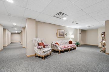 Broomfield apartment for rent - A living room with two chairs and a sofa.