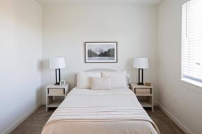 La Center apartment for rent - EastForkCommons_LaCenter_WA_12.22_Bed1