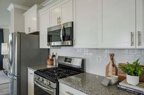 White Plains apartment for rent - EVOLV at Stonehaven Townhomes in White Plains, Maryland Model Kitchen