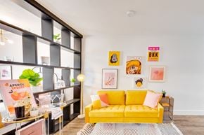 Moscow apartment for rent - The Empire Apartments Model Living Room