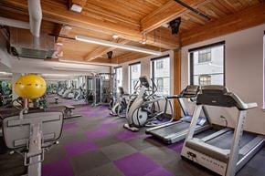 Portland apartment for rent - 38 Davis  fitness center with weights and treadmill