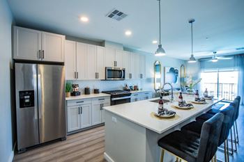 Pendant kitchen lighting
