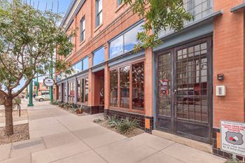 Perfect downtown location