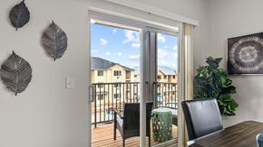 Eugene apartment for rent - LarkViewVillage_Eugene_OR_Model_Balcony