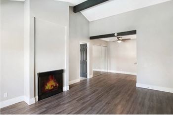 Electric fireplace