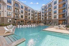 Austin apartment for rent - Lenox Burnet Apartments in Austin, Texas Pool