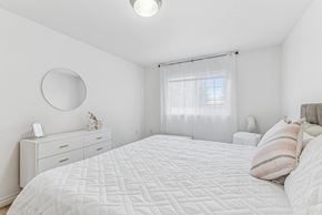 Walla Walla apartment for rent - Gorgeous Bedroom at Lion's Gate, Walla Walla, WA