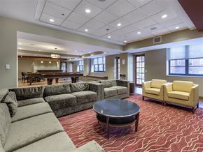 Baltimore apartment for rent - The Broadview Apartments in Baltimore, Maryland Clubhouse Lounge