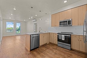 Boise apartment for rent - Meritage West Apartment Homes in Boise, Idaho Kitchen and Living Room