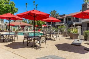 Phoenix apartment for rent - North Mountain Village Pool Area with Seating