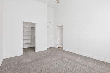 Walk-in closet
