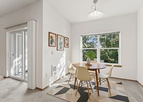 Aloha apartment for rent - Reedville Commons Apartments in Aloha, Oregon Model Dining Room