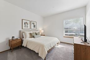 Aloha apartment for rent - Reedville Commons Apartments in Aloha, Oregon Model Bedroom