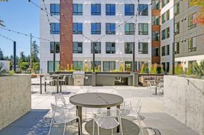 Shoreline apartment for rent - Geo Apartments Outdoor Seating Area