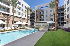 Tempe apartment for rent - Trovita Rio Apartments in Tempe, Arizona Pool with Lounge Chairs