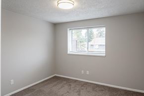 Vancouver apartment for rent - Somerset Terrace Model Bedroom