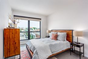Kansas City apartment for rent - Alton Heights in Kansas City, Missouri Model Bedroom