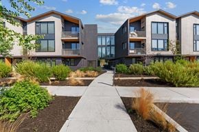 Bend apartment for rent - RangeApartments_Bend_OR_Exterior
