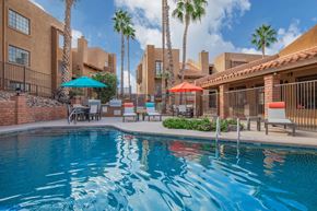 Tucson apartment for rent - Catalina Crossing Apartments in Tucson, Arizona Pool with Lounge Chairs