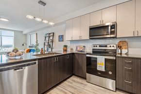 Shoreline apartment for rent - Geo Apartments Model Kitchen