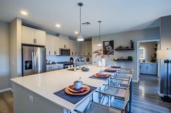 Expansive kitchen islands