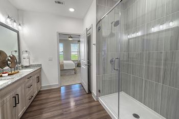 Separate shower*