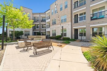 Outdoor lounge