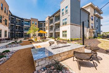 Outdoor fireplace