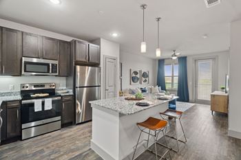 Kitchen island*