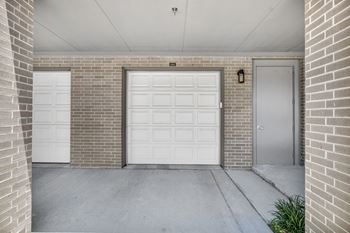 Attached & detached garages