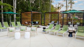 Sundeck/outdoor lounge