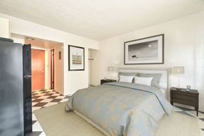 Vancouver apartment for rent - The Hudson Apartments Model Bedroom and Entryway