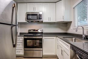 Concord apartment for rent - TrailView Apartment Homes in Concord, California Kitchen