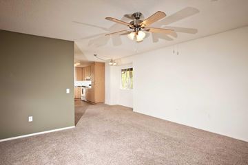 Oceanside apartment for rent - Elan Village North