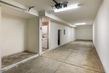 Direct access garage