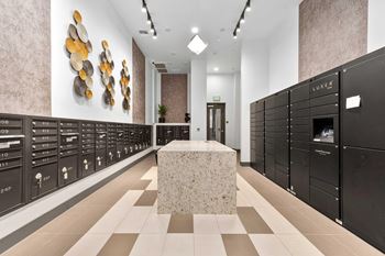 Parcel acceptance for convenient package delivery service