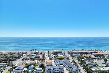 2 Blocks to carlsbad state beach, tamarack surf beach, and more