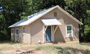 Aubrey apartment for rent - Front