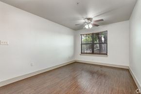 Denton apartment for rent - Room with wooden flooring at Hickory Street Lofts Apartments, Denton, TX, 76201