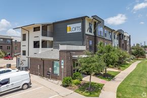 Denton apartment for rent - Outdoor view at SEVEN TWELVE LOFTS Apartments, Texas