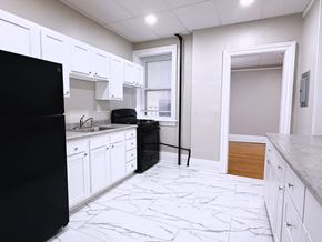 Albany apartment for rent - Kitchen with Black appliances at Willett Apartments, New York