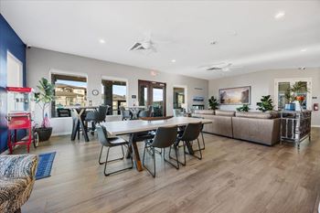 Resident lounge with authentic pizza oven