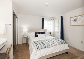 Eugene apartment for rent - Gorgeous Bedroom at Creekside Village, Eugene, 97401