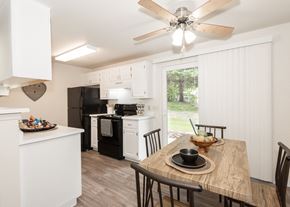 Eugene apartment for rent - Dining Area With Kitchen View at Creekside Village, Eugene, OR, 97401