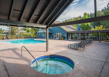  Covered outdoor spa 