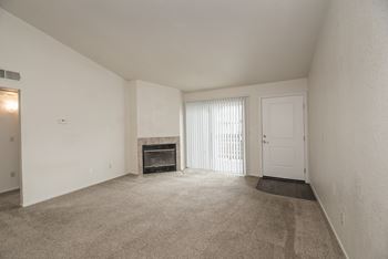 2X2 859 sq. Ft.